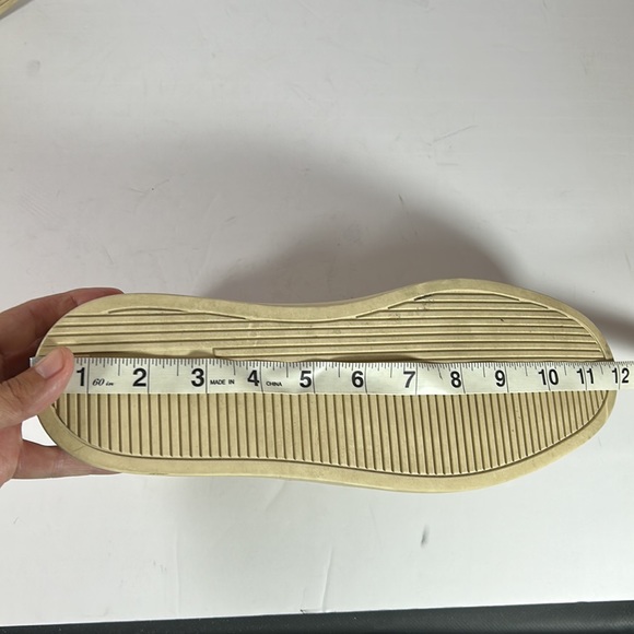 Everlane Desert Boot - Picture 9 of 12